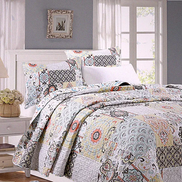 Moorea Reversible Quilt Set, Bedspread, Coverlet